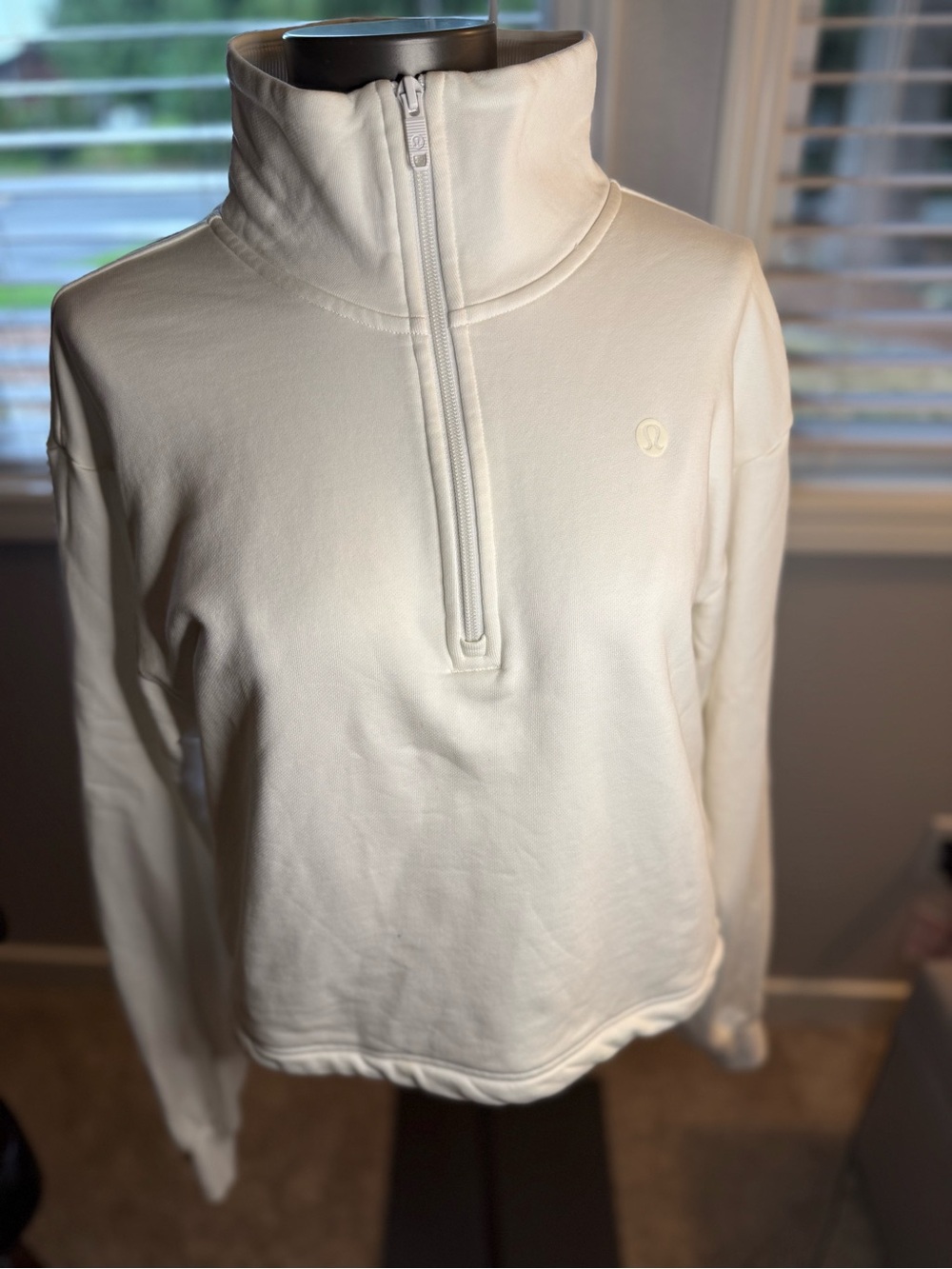 lululemon athletica Women's Off-White Quarter-Zip Pullover